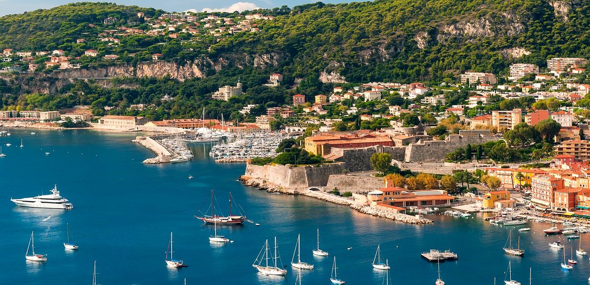 A view of a beautiful coastal town